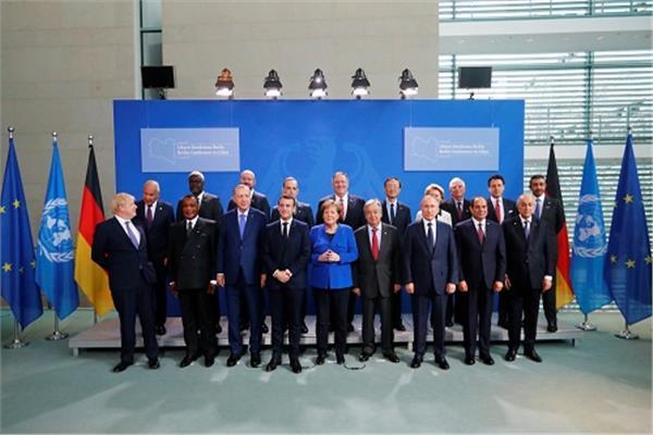 الرئيس السيسي وقادة الدول يلتقطون صورة جماعية في مؤتمر برلين