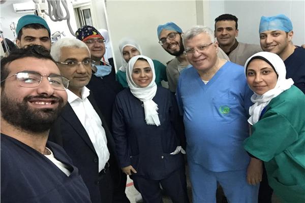 الفريق الطبي بمستشفى معهد ناصر 