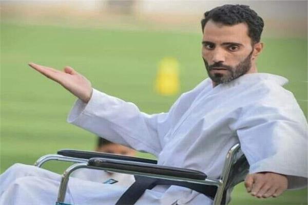 «شومان» بطل الكاراتيه.. رفض الاستسلام للإعاقة وتدرب على كرسي متحرك