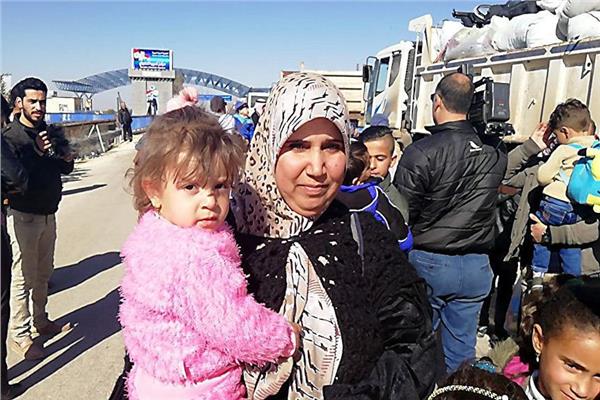 عودة أكثر من 800 لاجئ سوري إلى أرض الوطن 