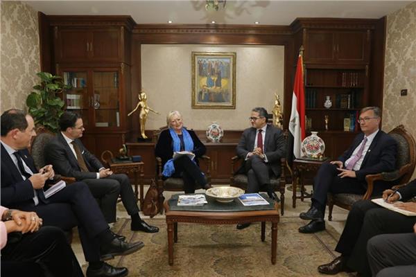 وزير السياحة والآثار يستقبل وفد الصداقة الفرنسية المصرية