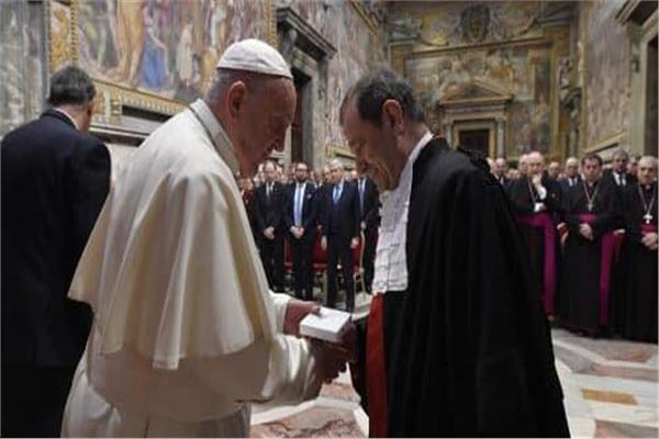  البابافرنسيس يرسل خطاب إلى قضاة محكمة دولةالفاتيكان