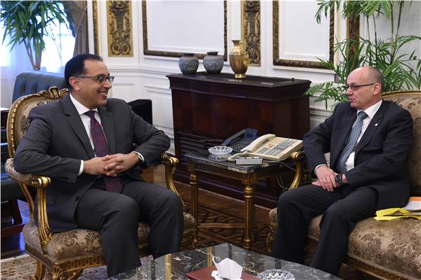 رئيس الوزراء يلتقي سفير قبرص بالقاهرة