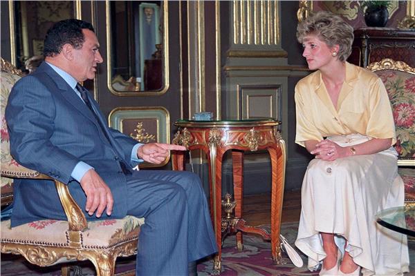 الرئيس الراحل مبارك مع الأميرة ديانا