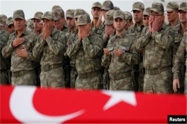 حاكم إقليم تركي يعلن مقتل 33 جنديًا في «هجوم إدلب»