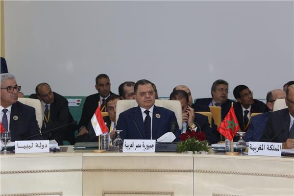 وزير الداخلية في مؤتمر وزراء الداخلية العرب بتونس