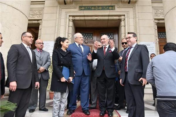 رئيس البرلمان التشيلي يشيد بجهود رئيس جامعة القاهرة في تعزيز عمل الجامعة 