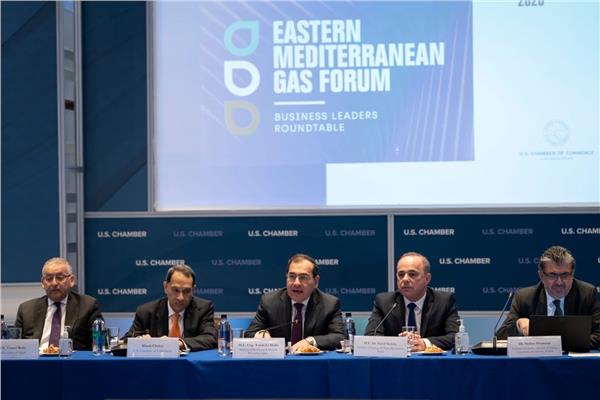 وزير البترول شارك بفعاليات المائدة المستديرة لقادة الأعمال بمنتدى غاز شرق المتوسط