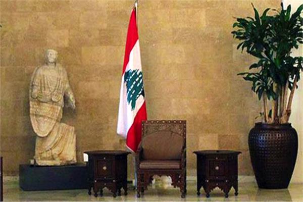 كبار قادة لبنان يعارضون سداد الديون المستحقة