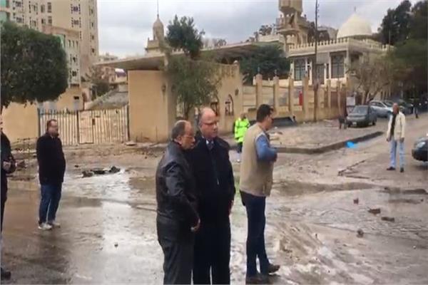 وزير التنمية المحلية ومحافظ القاهرة يتابعان شفط مياه أمطار «منخفض التنين»