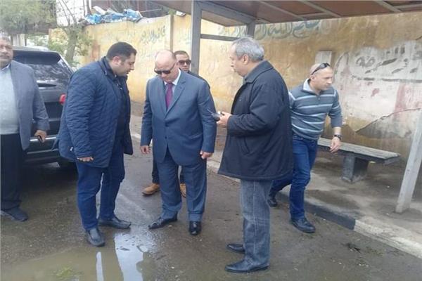 محافظ القاهرة يتفقد أحياء العاصمة لمتابعة شفط مياه «منخفض التنين»