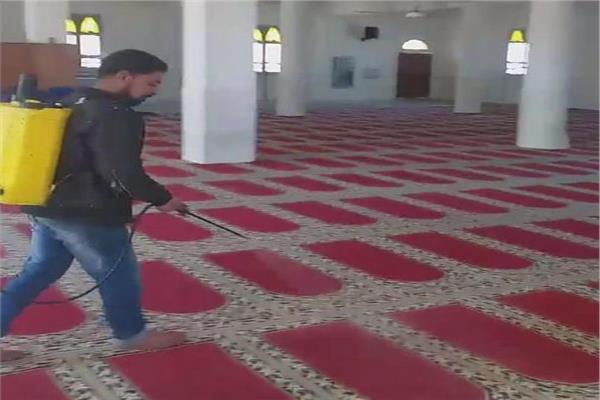تعقيم ٥٠ مسجدا بمطروح كإجراء احترازي ضد فيروس كورونا