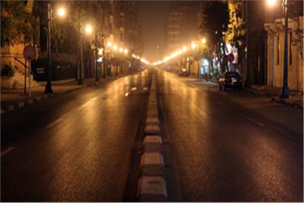 مصر تستعد لتطبيق حظر التجوال لمحاصرة انتشار كورونا