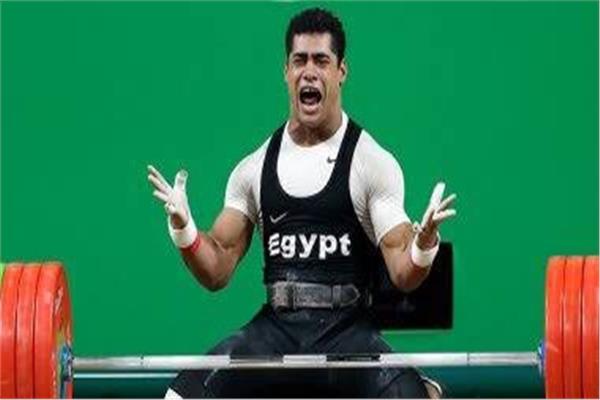  محمد إيهاب بطل مصر في رفع الأثقال