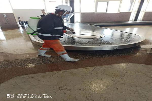 محافظةبورسعيد تقوم بتطهير المطار 