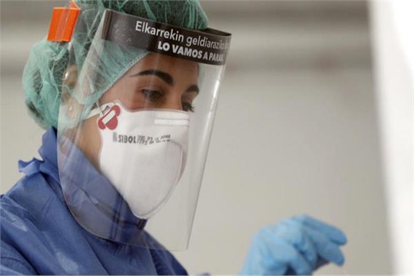 إسبانيا تسجل 6180 إصابة و757 وفاة بفيروس كورونا خلال 24 ساعة