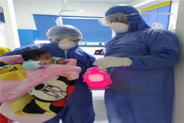 طاقم مستشفى العجمي وأصغر مصابة بكورونا