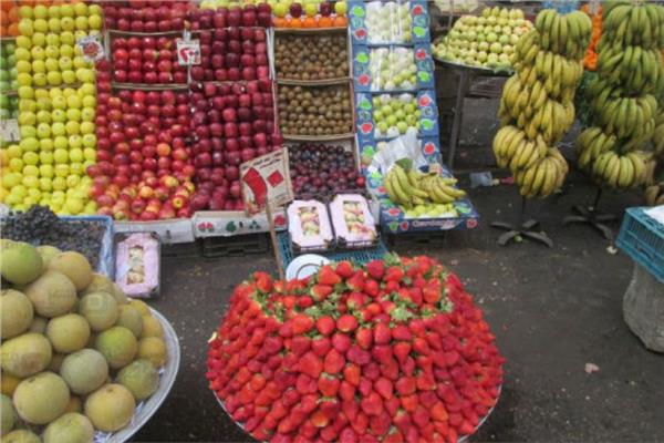أسعار الفاكهة في سوق العبور في سادس أيام رمضان