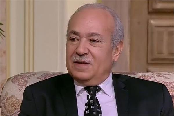 أستاذ المخ والأعصاب ورئيس الجمعية المصرية للتصلب المتعدد د.مجد زكريا