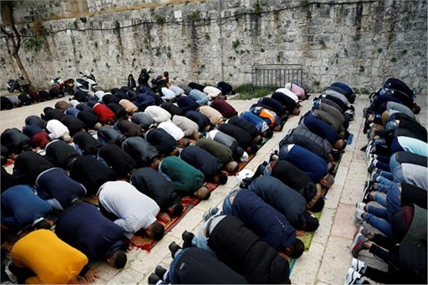  المسلمون في القدس يؤدون صلاة العيد في المسجد الأقصى