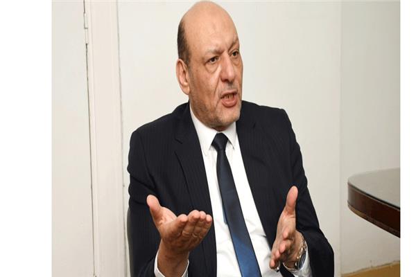 الدكتور حسين أبو العطا، رئيس حزب "المصريين"