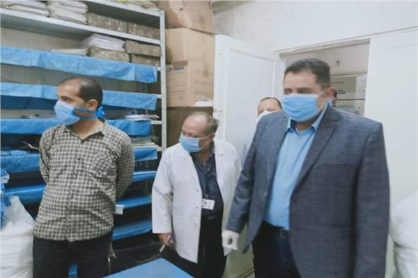 نائب محافظ القاهرة يتأكد من توافر المستلزمات الطبية بمستشفى شبرا العام