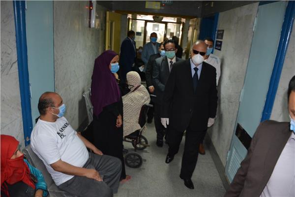 محافظ القاهرة يتفقد مستشفى جراحات اليوم الواحد بالمرج