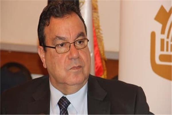 محمد البهى رئيس لجنة الضرائب والجمارك باتحاد الصناعات المصرية
