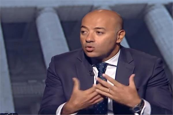  الدكتور أسامة عبيد وكيل كلية الحقوق بجامعة القاهرة