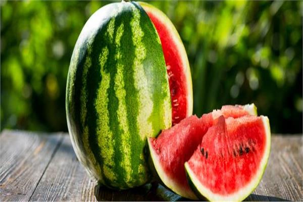 بعد حديث وزارة الصحة عنه .. 3 فوائد لعصير البطيخ وطريقة عمله في المنزل