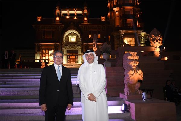 السفير هشام بن محمد الجودر مع وزير السياحة 