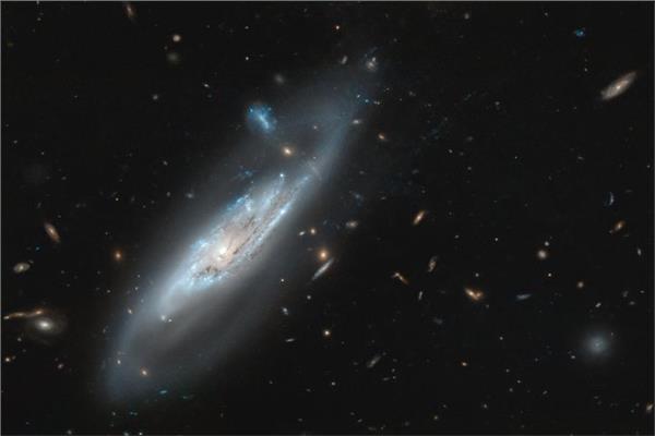 تلسكوب هابل الفضائي يرصد مجرة «شبحية»