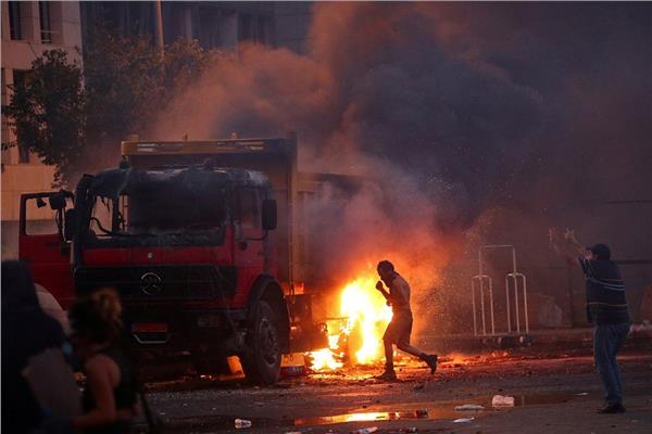 مقتل مجند وإصابة أكثر من 70 عنصر أمني خلال اشتباكات في بيروت