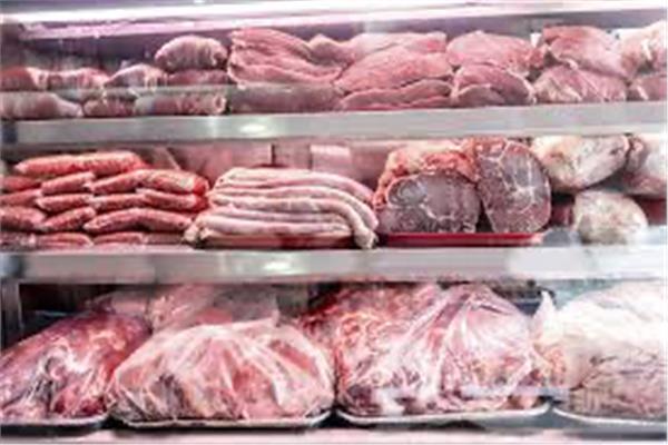 الطريقة الآمنة لاذابة اللحوم المجمدة ومدة صلاحيتها بعد التسييح استشاري تغذية يوضح