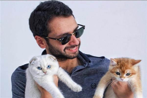 خالد السنعوسي الخبير في تربية القطط