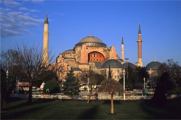 مسجد آيا صوفيا في اسطنبول بتركيا - أرشيف