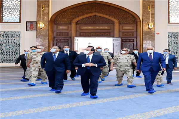 الرئيس السيسي يتفقد مسجد عبد المنعم رياض بالإسكندرية