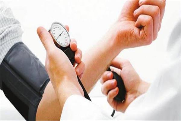 لصحتك.. سبب انخفاض ضغط الدم بدون ظهور أعراض