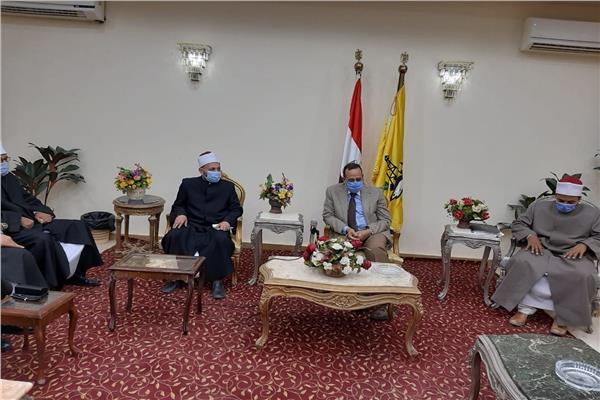 محافظ شمال سيناء يستقبل أعضاء قافلة الأزهر  الدعويه      