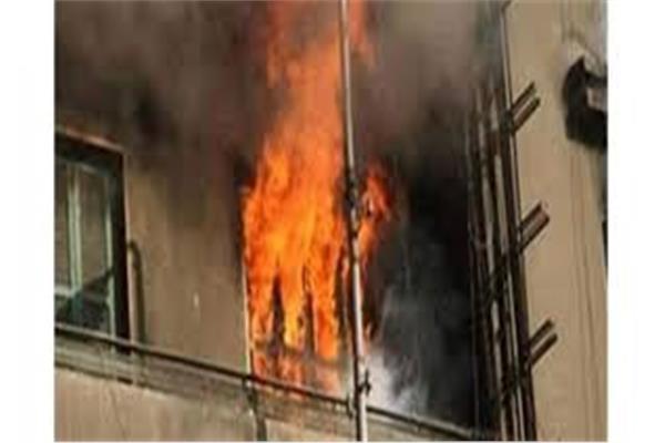 إخماد حريق نشب في شقة سكنية
