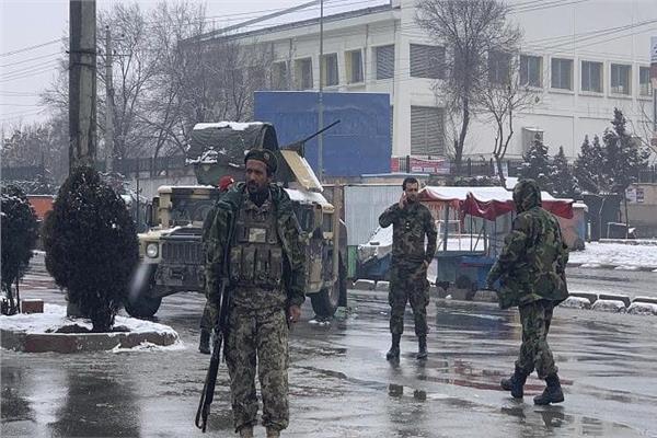 انتحاري يفجر شاحنة مفخخة ويقتل 11 في أفغانستان 