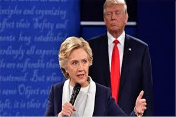 هيلاري وترامب أثناء أحد المناظرات الانتخابية 2016