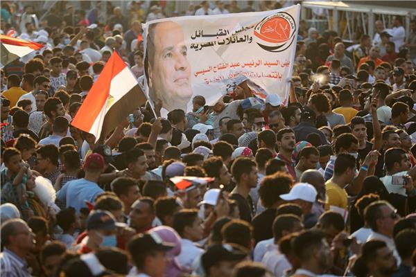 «رويترز الأمريكية» ترصد احتفالات المصريين بذكرى أكتوبر