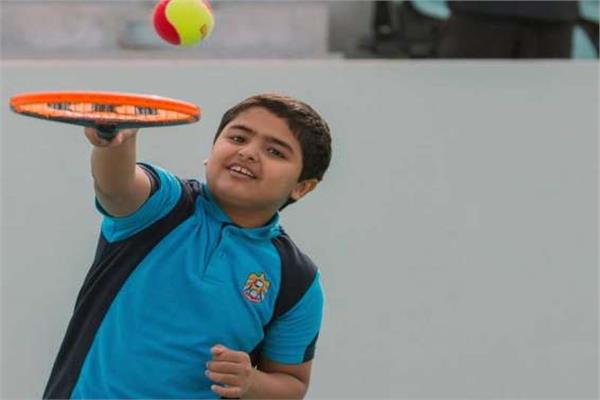 «أبوظبي الرياضي» يطلق برنامج «نجم التنس» بمنحة تصل إلى 225 ألف درهم