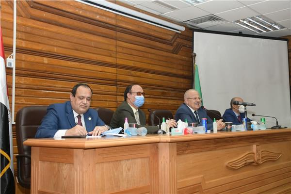  مؤتمر جامعة القاهرة لإعلان خطة العام الدراسي الجديد
