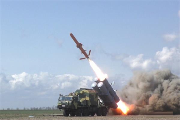 أوكرنيا تختبر صاروخين كروز مطورين