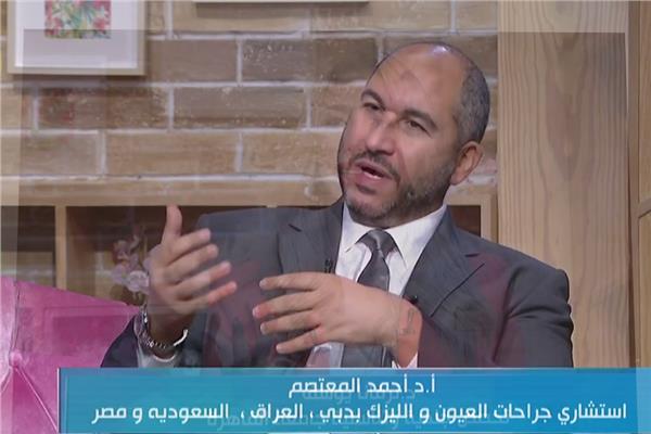 الدكتور أحمد المعتصم، استشاري طب وجراحة العيون