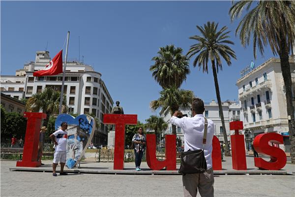حكم تونسي «تاريخي»..حذف لفظ عنصري من لقب رجل