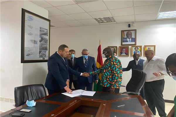 مصر للطيران توقع مذكرة تفاهم مع دولة غانا لتأسيس شركة طيران جديدة بإفريقيا
