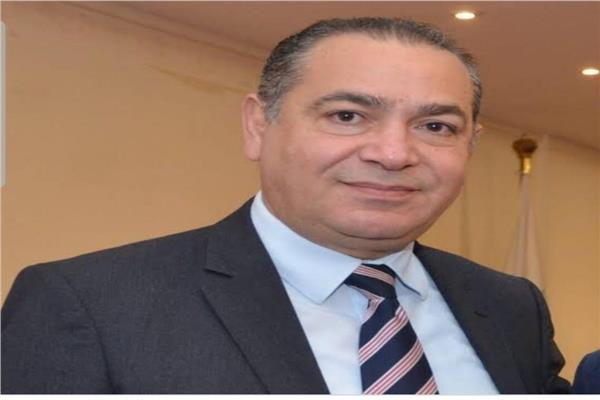  الدكتور هشام عطية، عميد كلية الاعلام وتكنولوجيا الاتصال بجامعة مصر